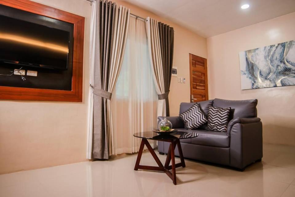 Koronadal Mezza Hotel מראה חיצוני תמונה